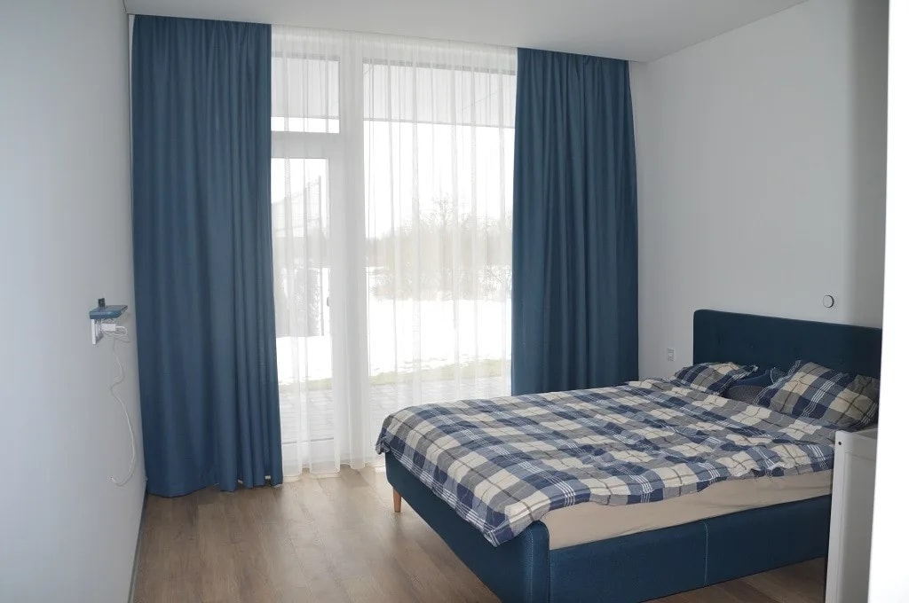 20180310 užuolaidos modernaus stiliaus miegamąjame