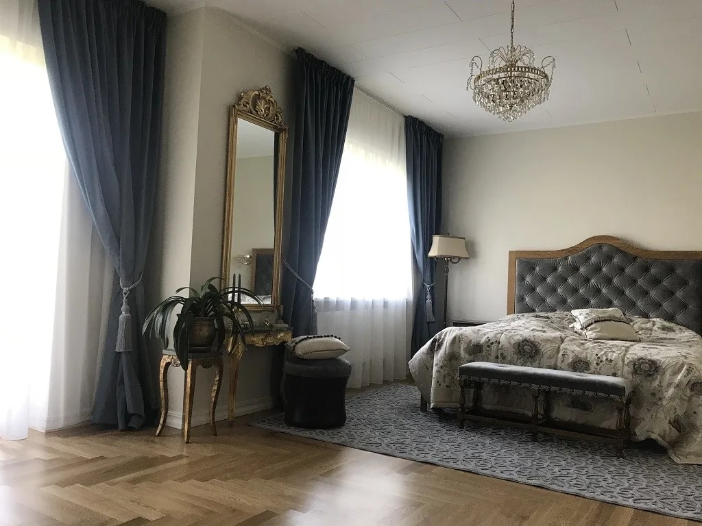 20180802 užuolaidos miegamąjame