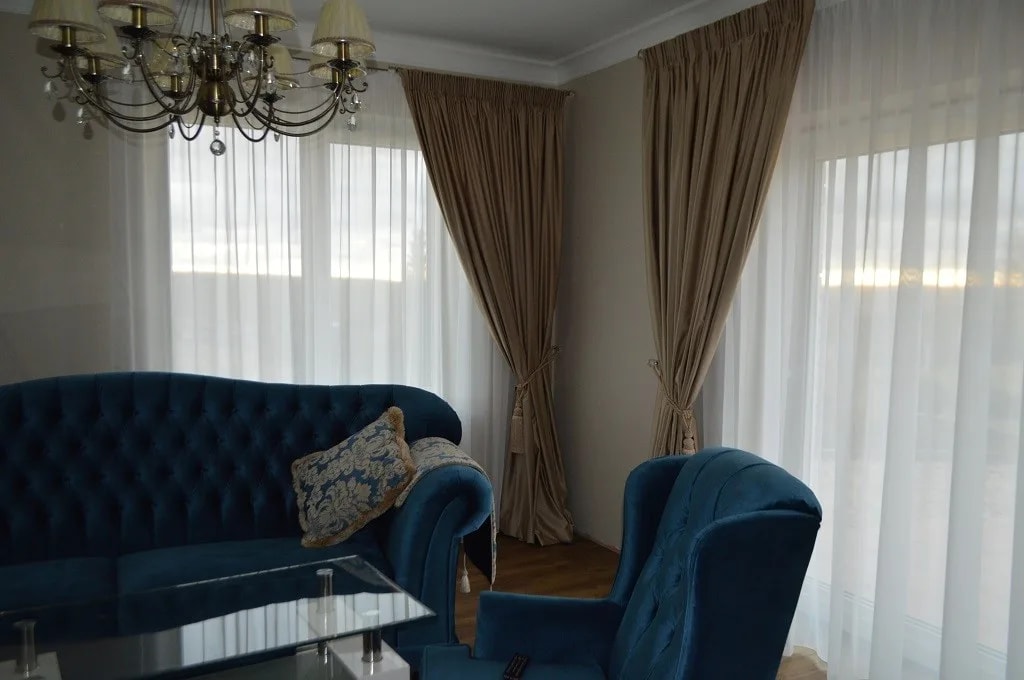 20190228 užuolaidos. Audinys Ambera Prestige Satin