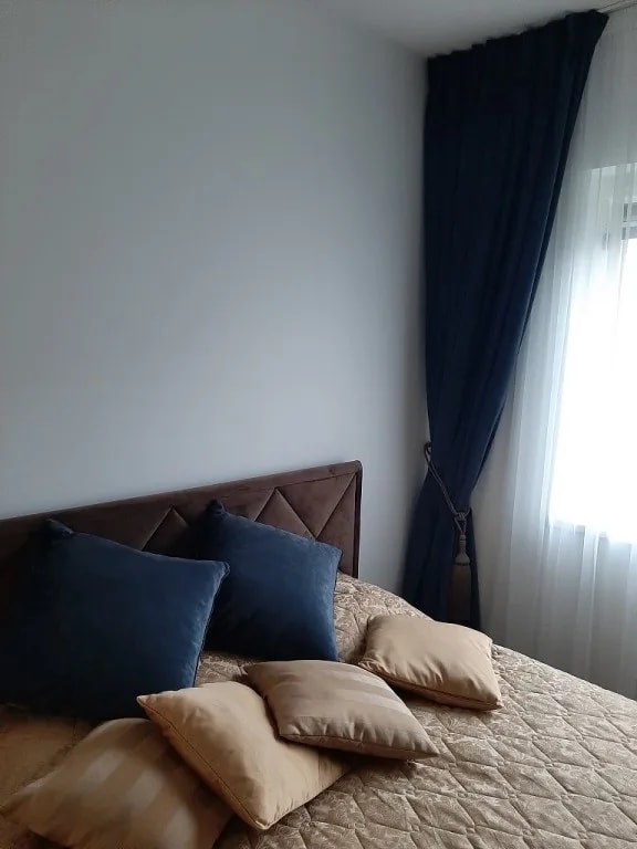 20191220 Naktinės užuolaidos iš Ambera Indigo