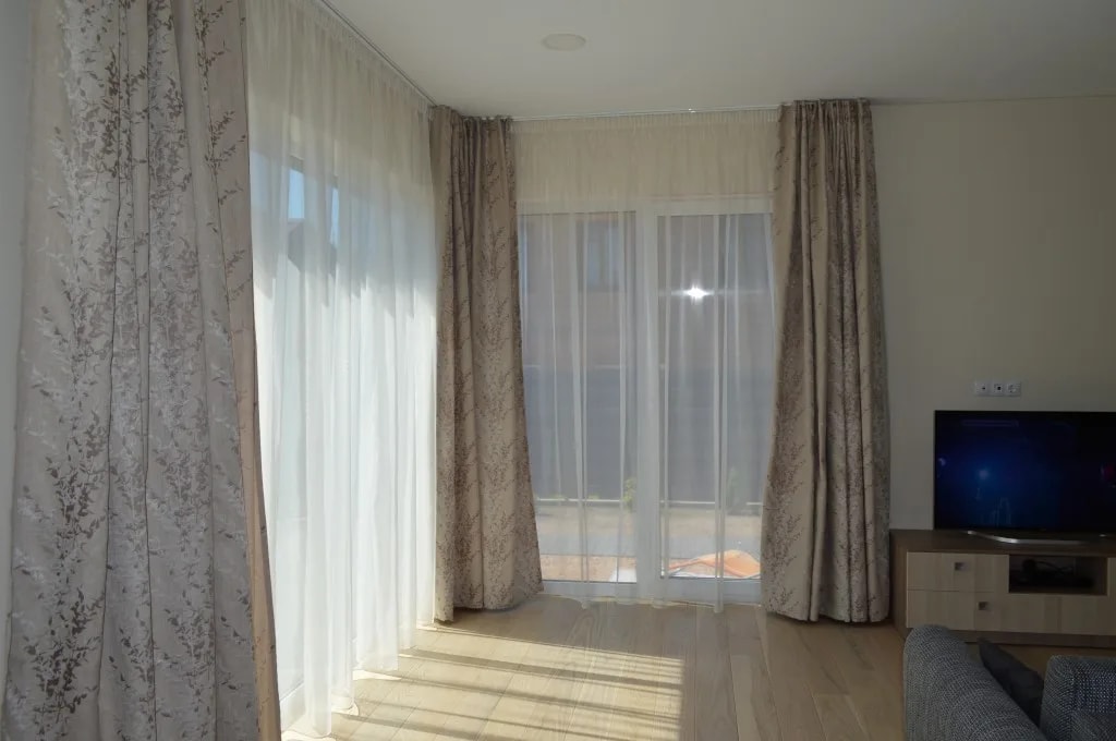 201507 dieninės užuolaidos iš organzos+naktinės užuolaidos